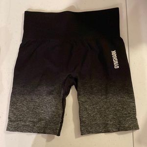 Gymshark Adapt Ombre Seamless Shorts - Black/Black
